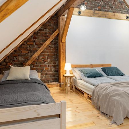 W Deski Dom Apartamenty Krzyżowa Exteriér fotografie