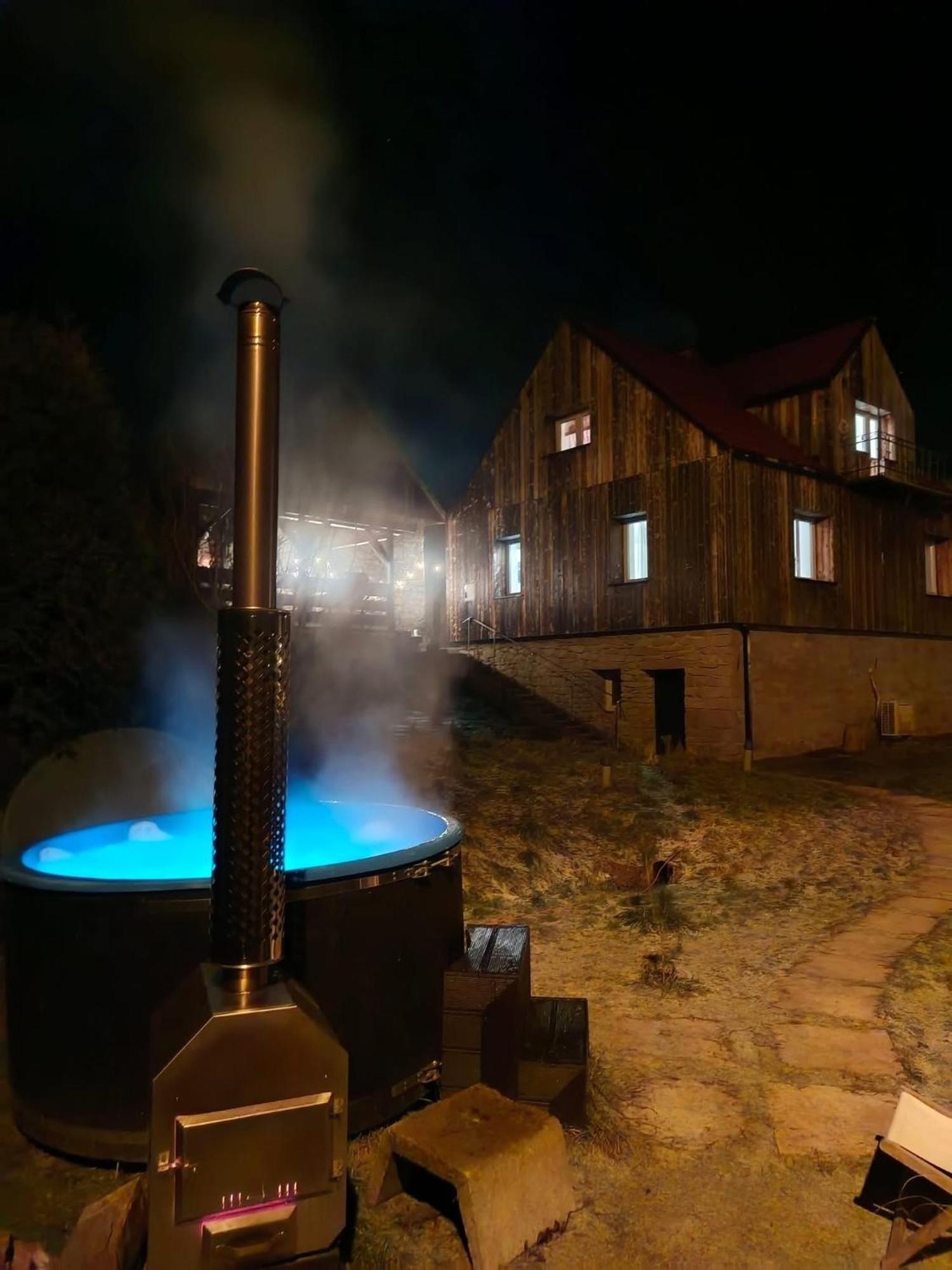 W Deski Dom Apartamenty Krzyżowa Exteriér fotografie
